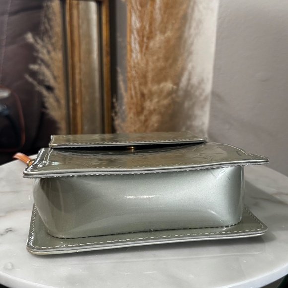 Louis Vuitton Vintage Y2K Vernis Mott Monogram Canvas Mini Bag Shoulder Purse - Picture 10 of 14